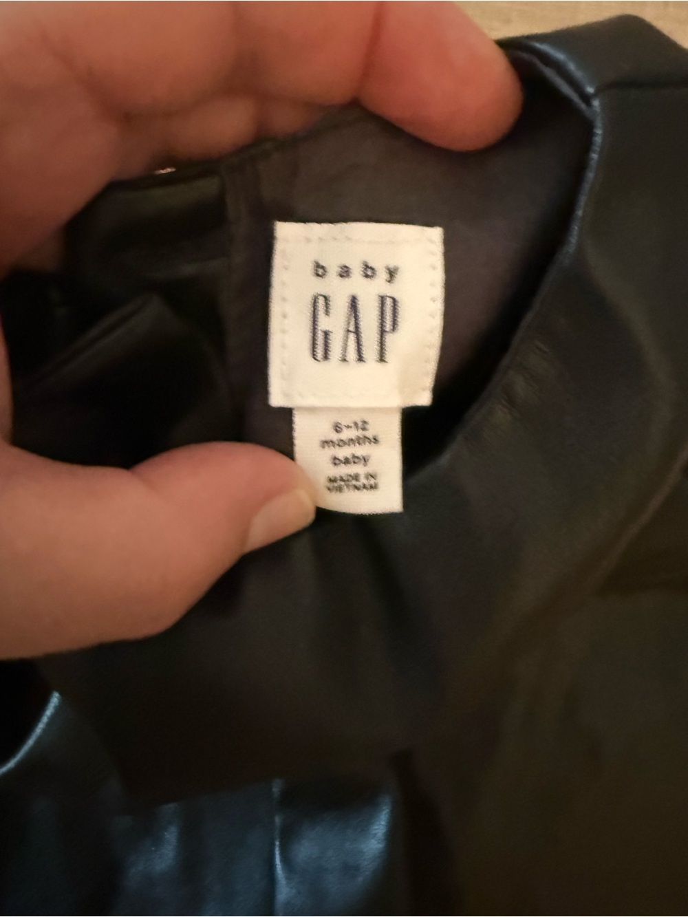 Baby GAP Girl’s Faux Leather Short Sleeved Swing Dress Black 6-12 months - Picture 2 of 5